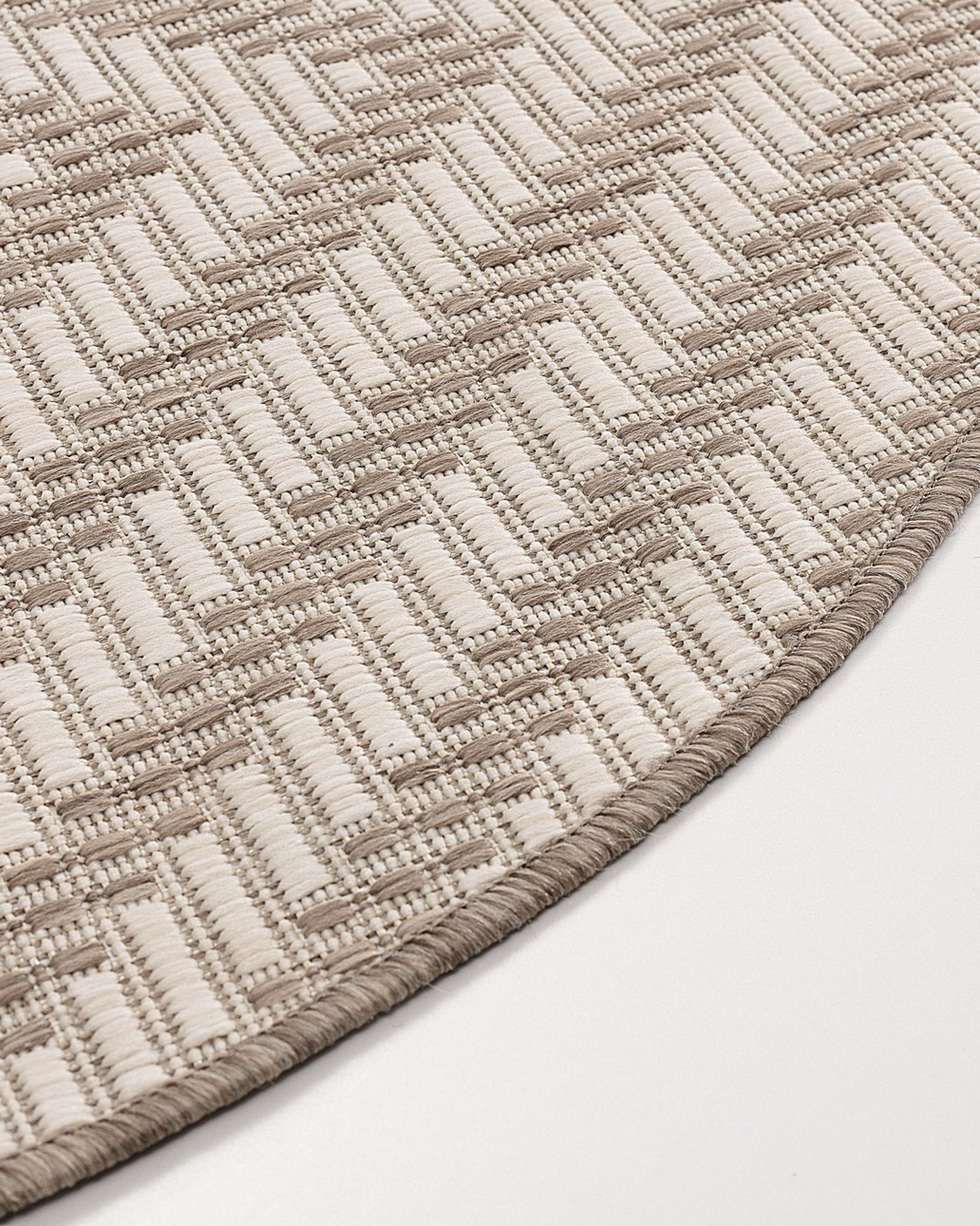 Koberec Lineo beige 120cm (hover)
