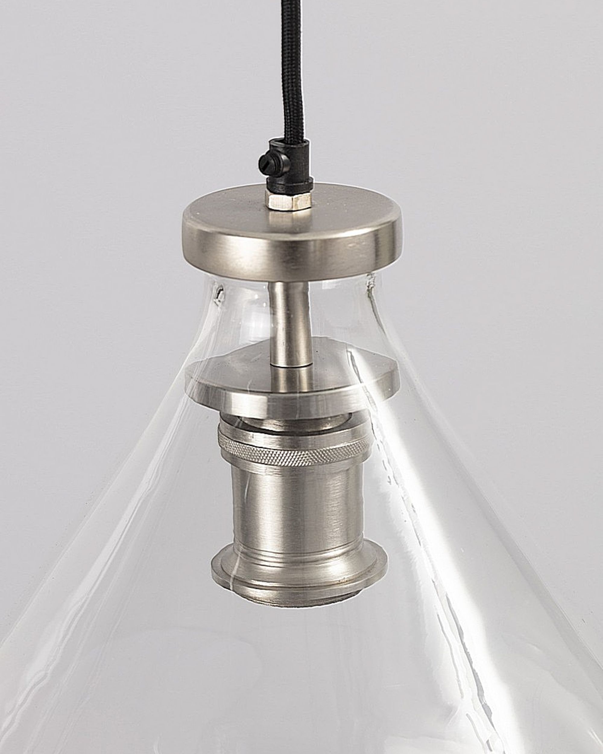 Závěsná lampa Ilze (hover)
